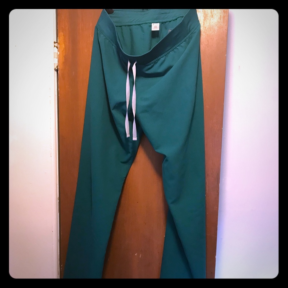 Figs hunter green scrub pants women medium tall